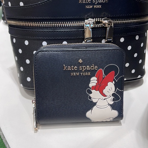 Kate Spade Disney X Kate Spade New York Minnie Mouse Zip Around Wallet
Black Mlt - Picture 2 of 16